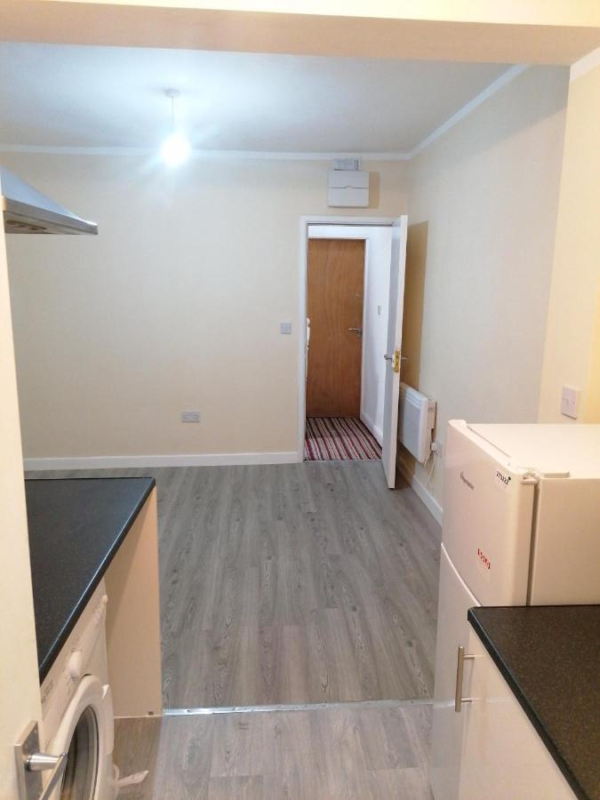 Self-Contained Studio Flat Bathrooms Kitchens Upgrade Locations To City Centre 15 Minutes Walking Distance Nottingham Universities Queen Hospitals City Hospitals Dış mekan fotoğraf