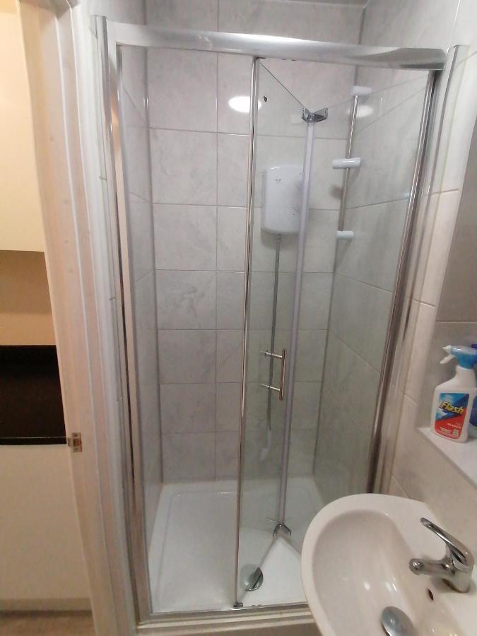 Self-Contained Studio Flat Bathrooms Kitchens Upgrade Locations To City Centre 15 Minutes Walking Distance Nottingham Universities Queen Hospitals City Hospitals Dış mekan fotoğraf