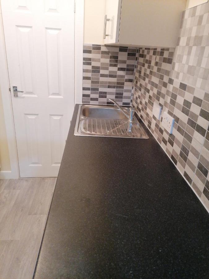 Self-Contained Studio Flat Bathrooms Kitchens Upgrade Locations To City Centre 15 Minutes Walking Distance Nottingham Universities Queen Hospitals City Hospitals Dış mekan fotoğraf