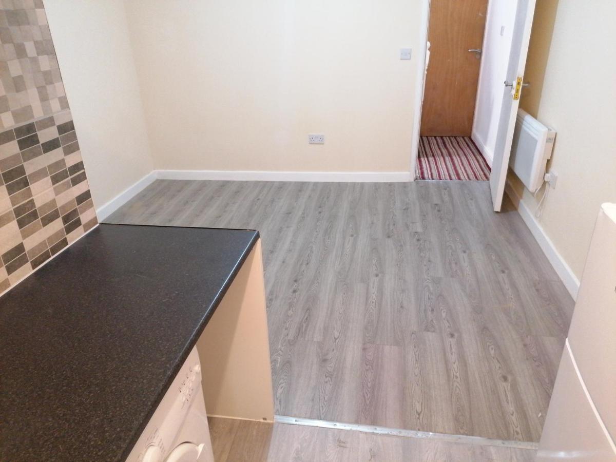 Self-Contained Studio Flat Bathrooms Kitchens Upgrade Locations To City Centre 15 Minutes Walking Distance Nottingham Universities Queen Hospitals City Hospitals Dış mekan fotoğraf